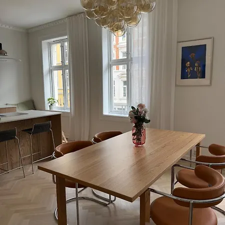 Spacious Scandinavian In Majorstuen Lägenhet